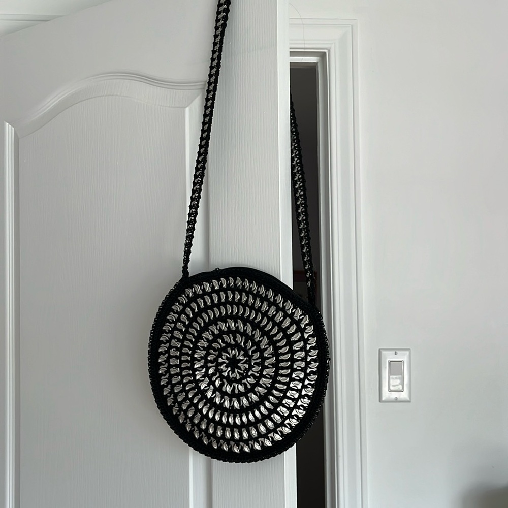Original purse made from bottle taps